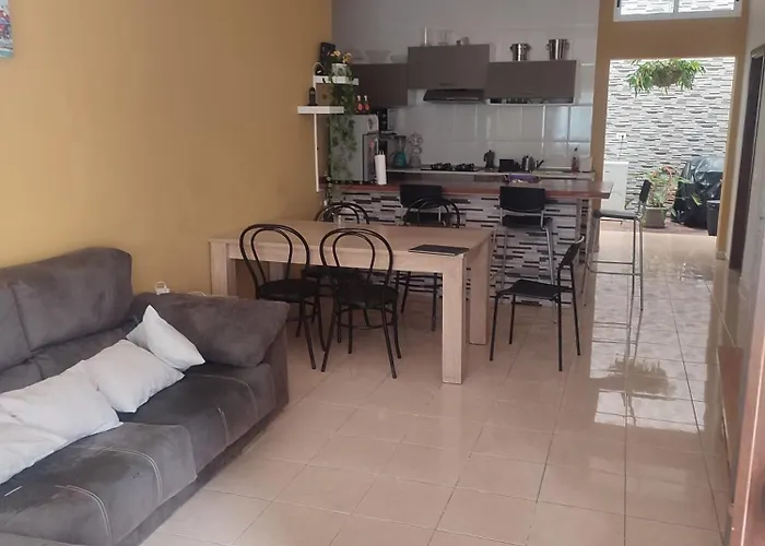 Apartment Matrimonial En Casa Compartida San Cristóbal de La Laguna