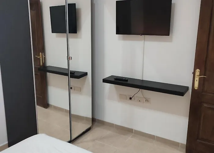 Matrimonial En Casa Compartida La Laguna (Tenerife)