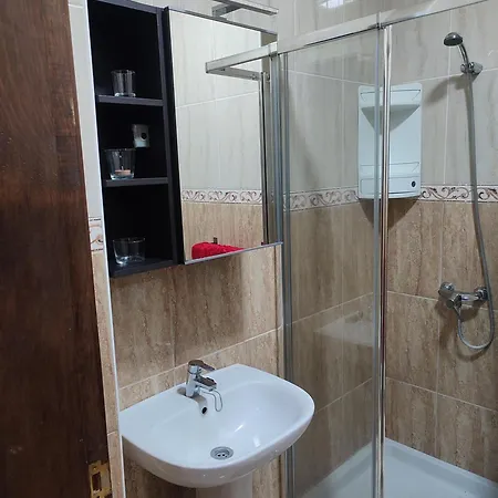 Matrimonial En Casa Compartida Apartment *